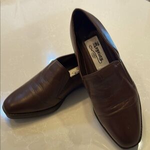 Regency brown leather cushiony comfy loafers